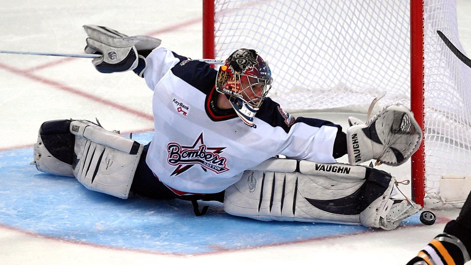 冰球联赛激战正酣，豪门对决引爆赛场，新秀表现抢眼|YY易游体育平台