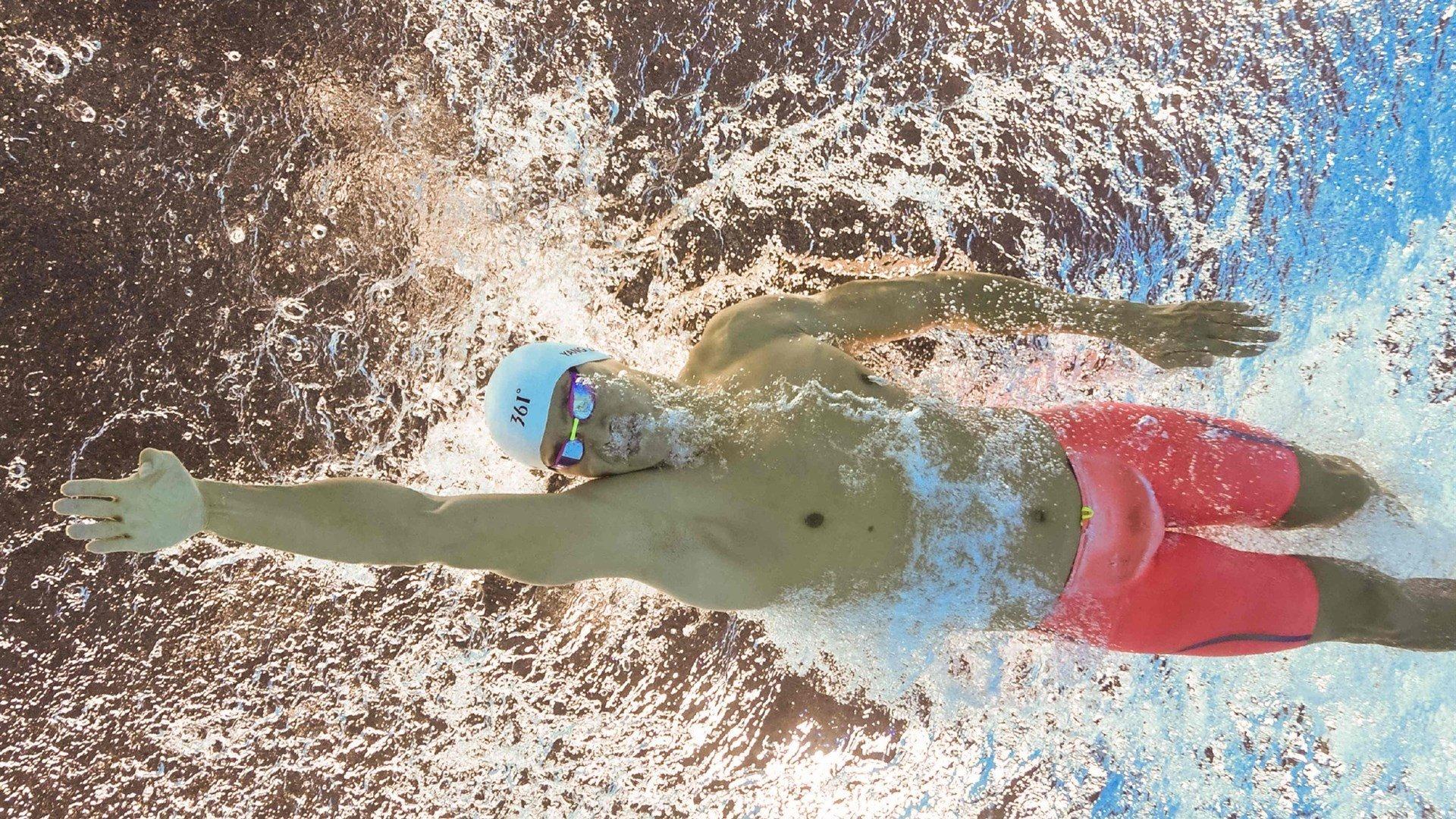 体育明星携手慈善机构 为贫困儿童点燃希望之光