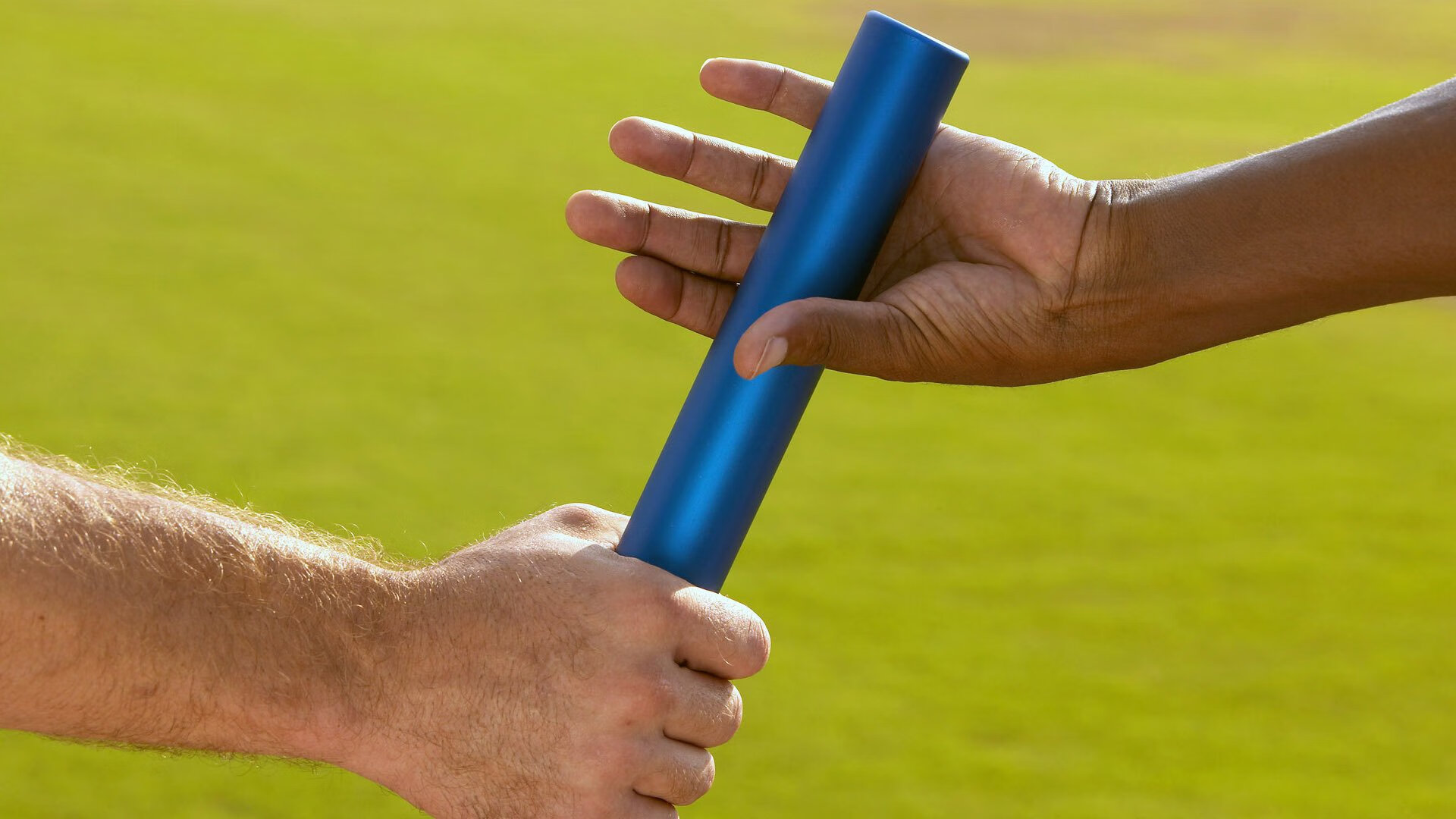 中超联赛激战正酣，争冠保级悬念迭起_YY易游体育官网