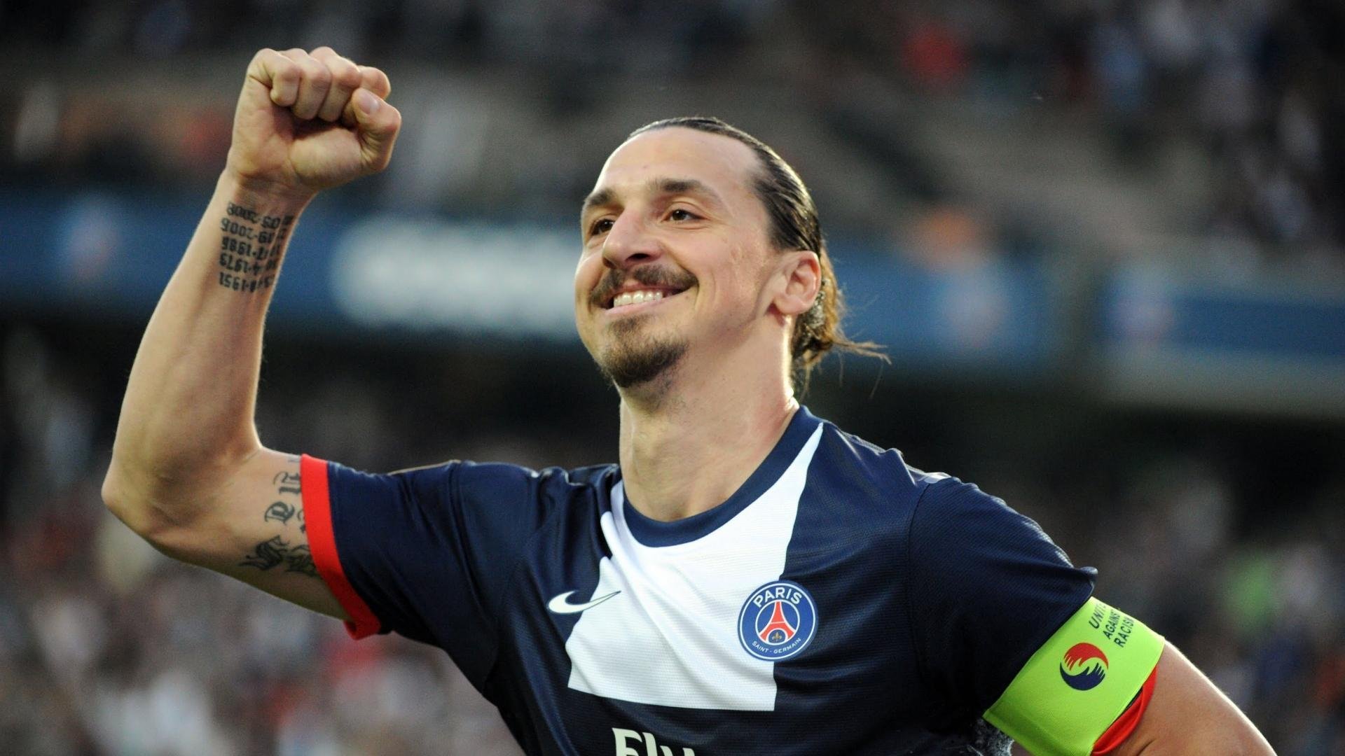 YY易游体育平台-法国泳将打破尘封十年世界纪录 200米自由泳再现新传奇